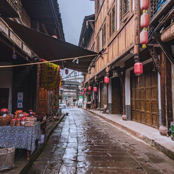 兰铁：加开14对临时旅客列车